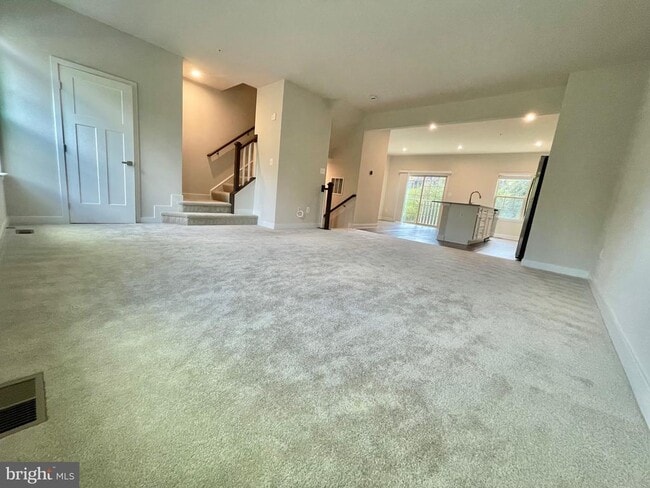 Building Photo - 9576 Fern Hollow Way