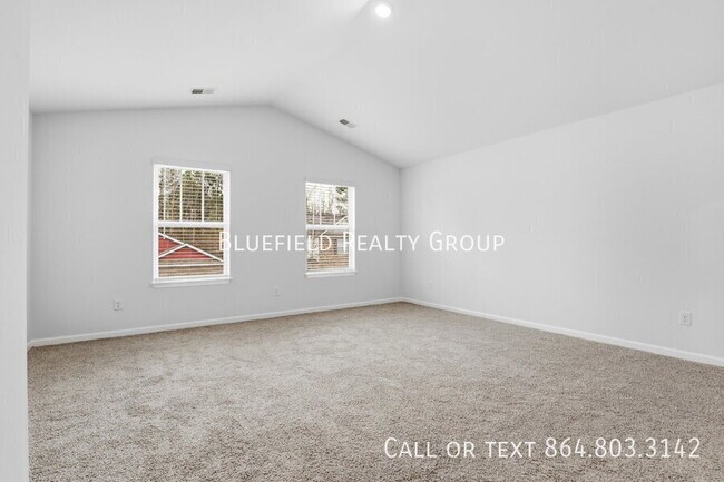 Building Photo - 227 Millen Dr