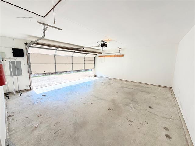 Building Photo - 301 Mimosa Dr
