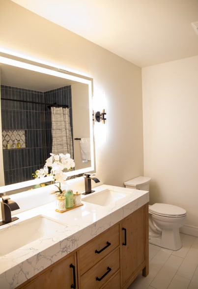 Building Photo - 4805 Alta Oaks Ln