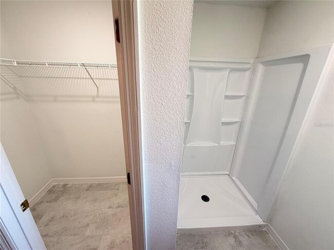 Building Photo - 31 Russkin Ln