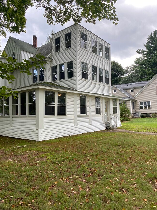 Primary Photo - 484 Maple Avenue