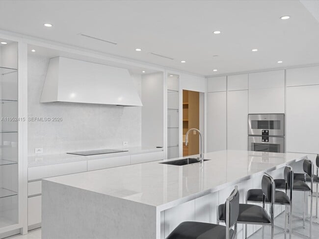 Building Photo - 220 SE Mizner Blvd