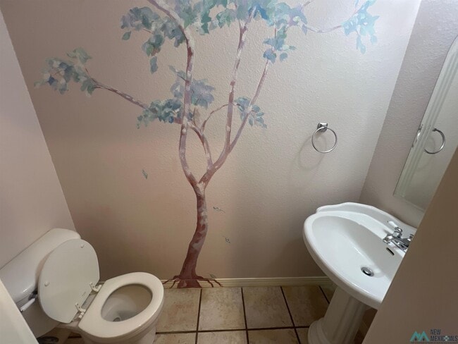 Building Photo - 721 Jeanie Dr