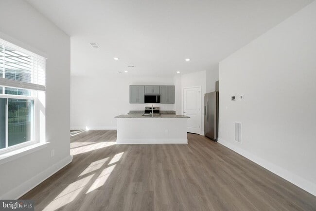 Building Photo - 116 Manasquan Wy