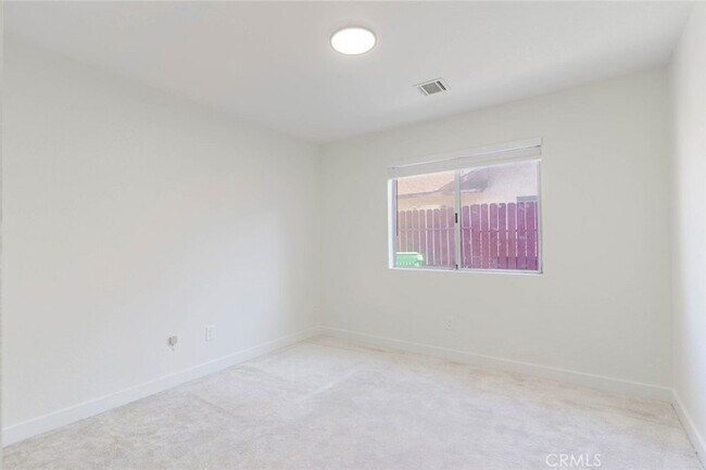 Building Photo - 514 E Ave J 9