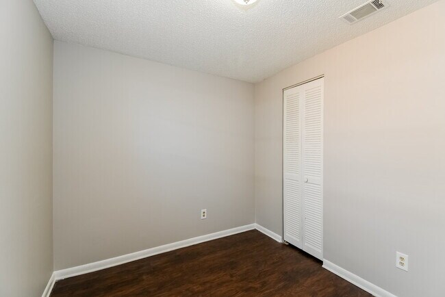 Building Photo - 7651 McCowan Dr