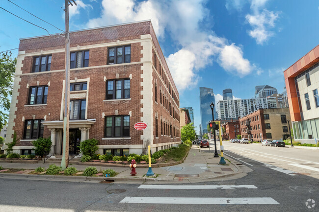 Building Photo - Monadnock Apartments