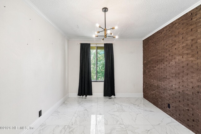 Building Photo - 8880 Old Kings Rd S