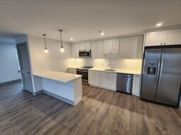 Building Photo - 522 Bridge St