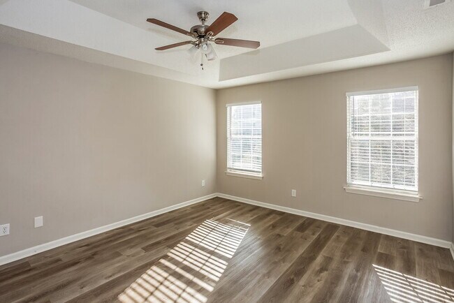 Building Photo - 10433 Battle Ct