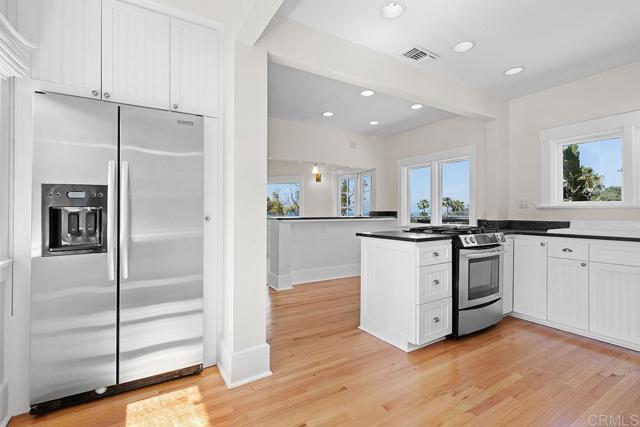 Building Photo - 1648 Camino Del Mar