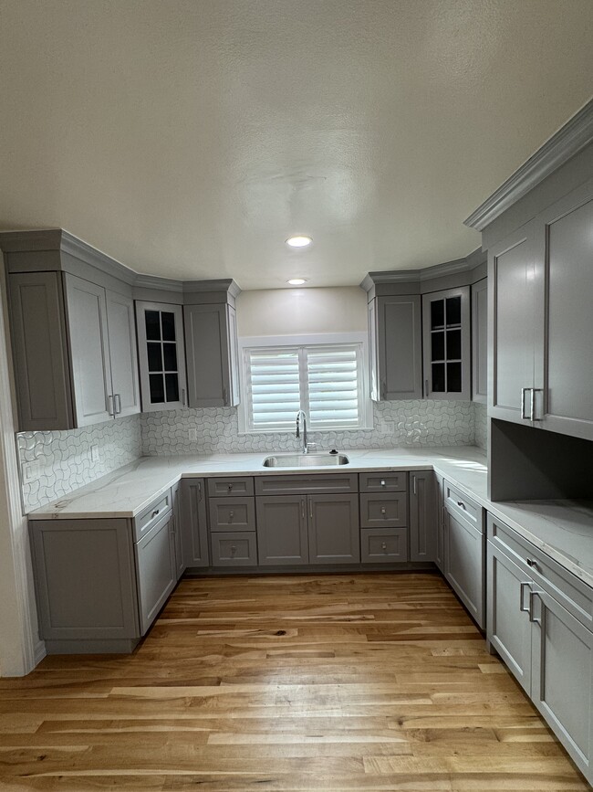 Building Photo - 4201 Porter St