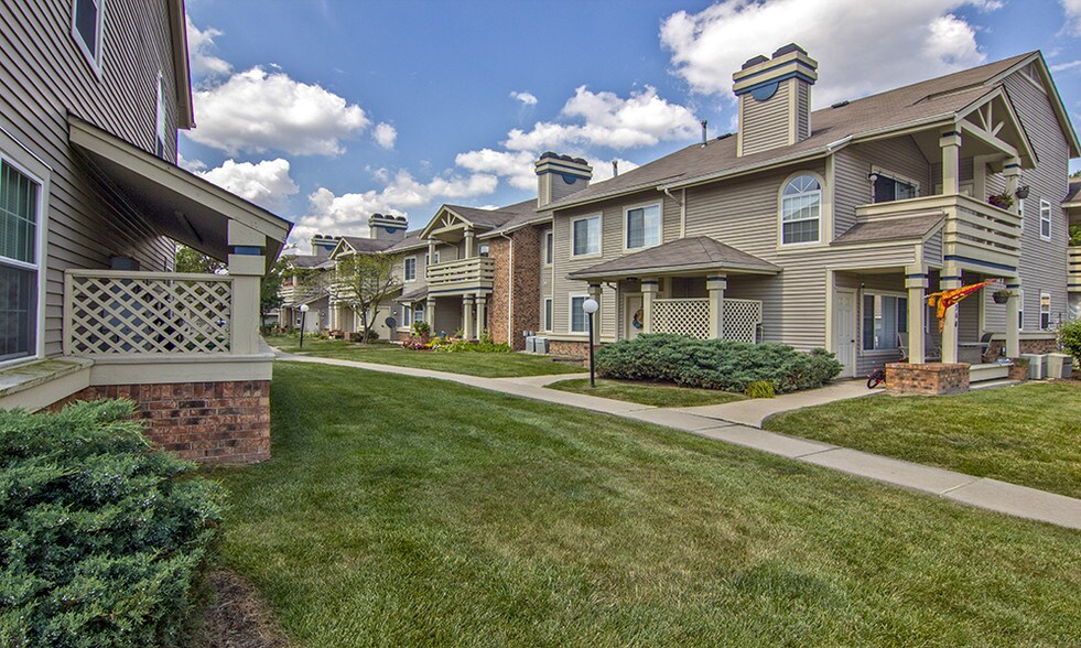 Perry S Crossing Apartments Perrysburg Oh Apartment Finder Primary Photo Perry S Crossing Apartments