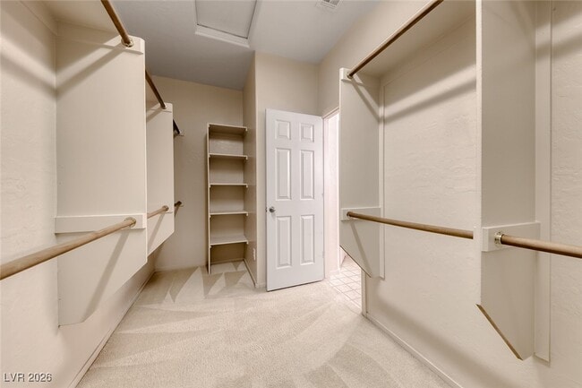 Building Photo - 2620 Lochleven Way