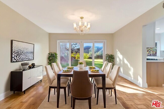 Building Photo - 16608 Park Ln Cir