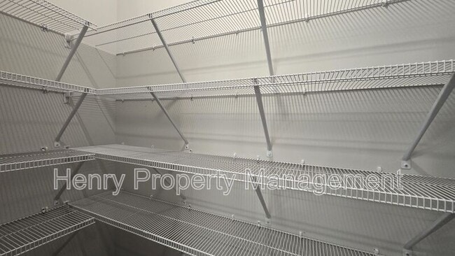 Building Photo - 285 Broomside Ave