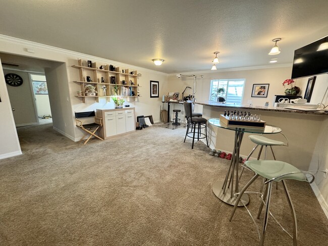 Building Photo - 10932 Checo Wy