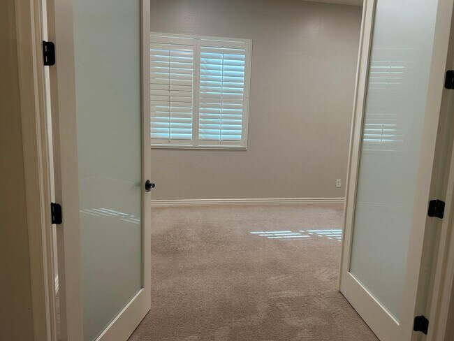 Building Photo - 10274 W Fetlock Trail