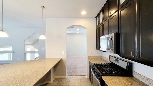 Building Photo - 7275 Shannon Ridge Ct