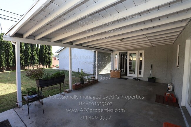 Building Photo - 7164 Santa Teresa Cir