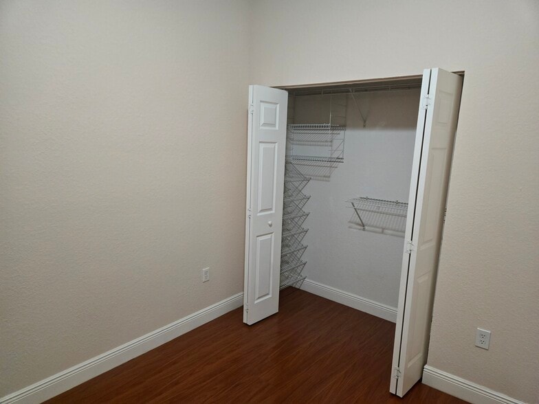 Building Photo - 14522 SW 29th Ter