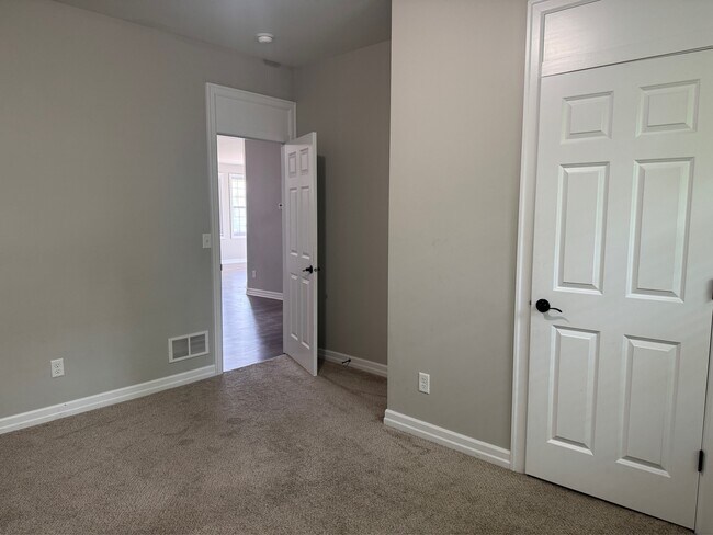 Building Photo - 5785 Crocker Ct
