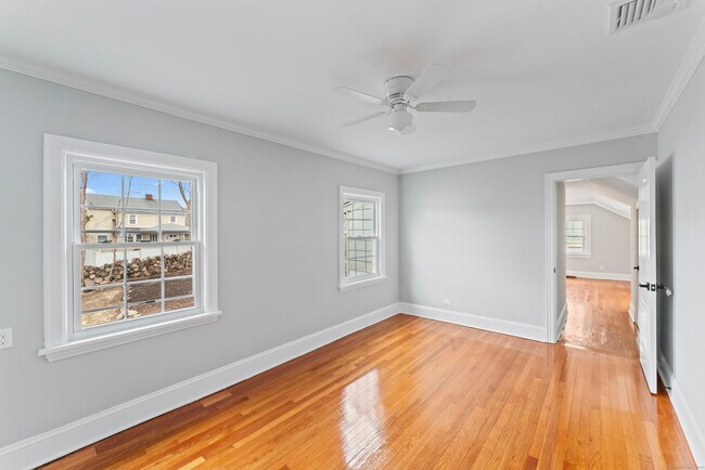 Building Photo - 80 3rd St