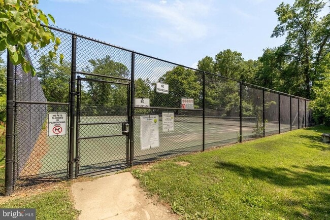 Building Photo - 8221 Dr Craik Ct