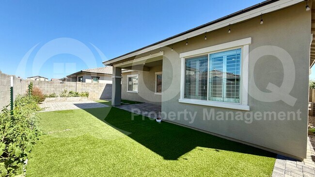 Building Photo - 5530 N 107th Ln