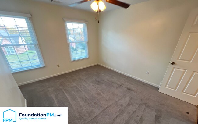 Building Photo - 8653 Chris Suzanne Cir