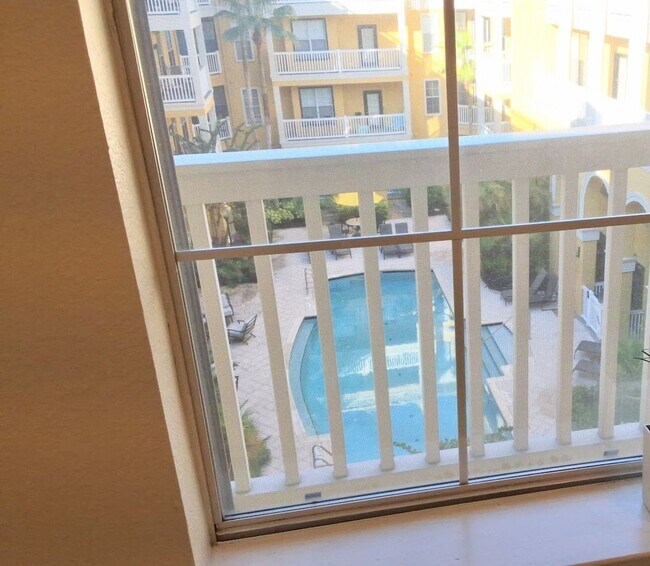 Building Photo - FOR RENT!!!  Beautiful Pool View Wood Floors Condo @ Park North Downtown Orlando!