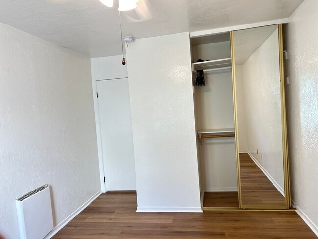 Building Photo - Charming Condo Near Monterey Coast