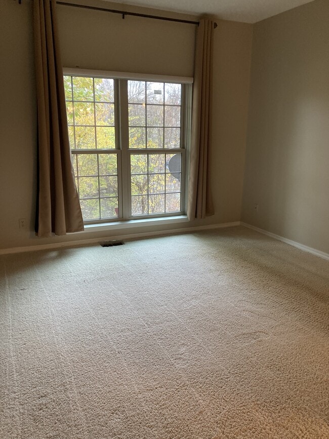 Building Photo - 41645 Copper Creek Dr