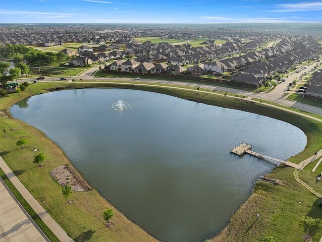 Building Photo - 1248 Starlight Ave