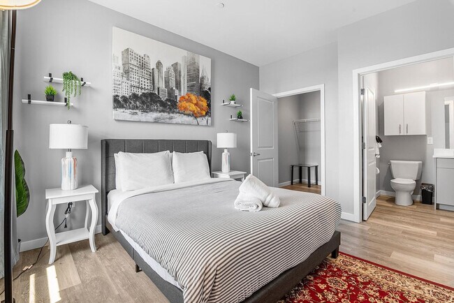 Building Photo - 95 Broadway-SI ID1240360P