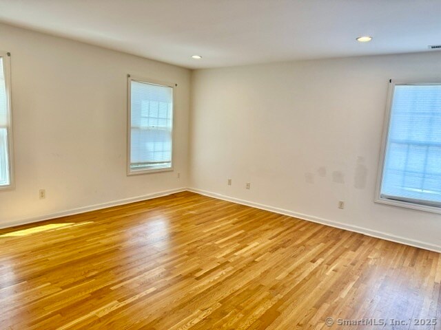 Building Photo - 20 Rockmore Pl