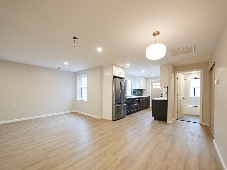 Building Photo - 5333 Penn Ave