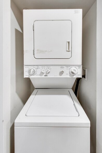 Building Photo - 5885 Colorado Ave NW