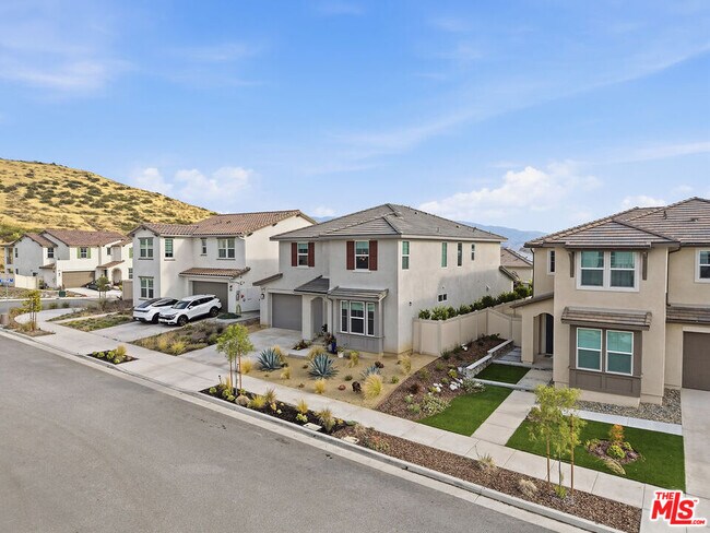 Building Photo - 18114 Outlook Wy