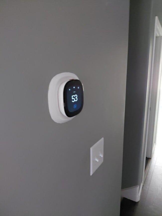 Building Photo - 537 N Mechanic St