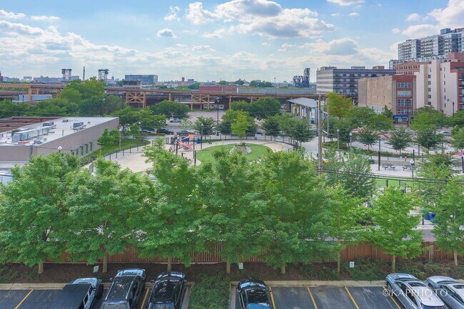 Building Photo - 1620 S Michigan Ave