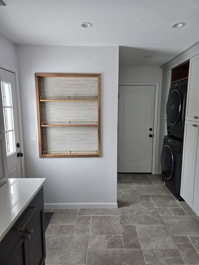 Kitchen Niche - 3377 W Centennial Ave