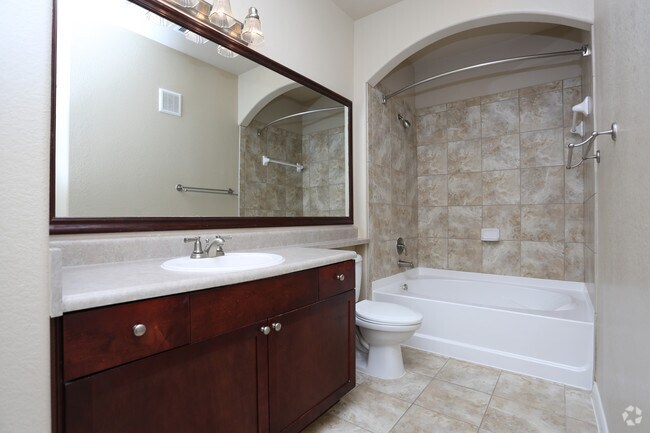 Interior Photo - Camden Grand Harbor