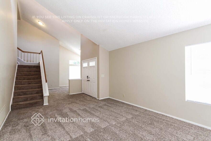 Building Photo - 330 Templeton Dr