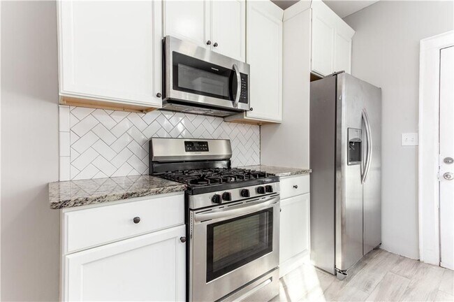 Building Photo - 1665 Beecher St SW