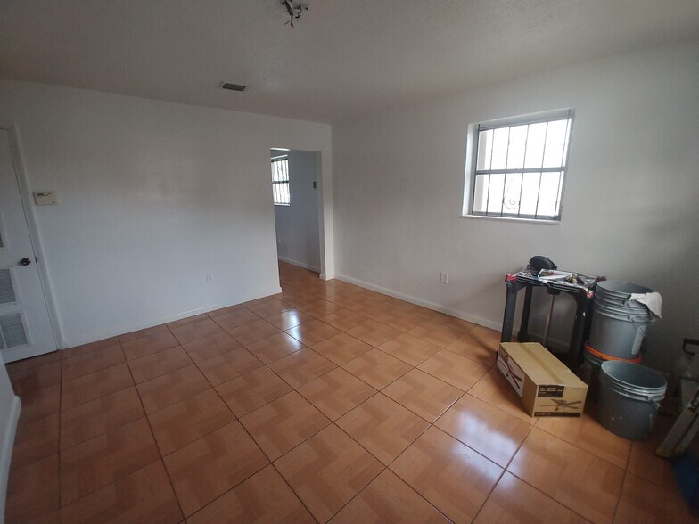 Building Photo - 2511 NW 175th Ter