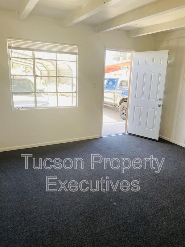 Building Photo - 3274 E Benson Hwy