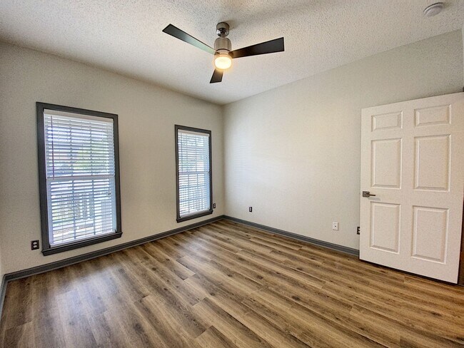 Building Photo - 202 Wynn Rd