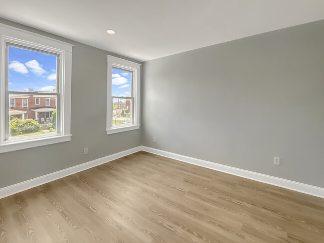 Building Photo - 3130 Normount Ave